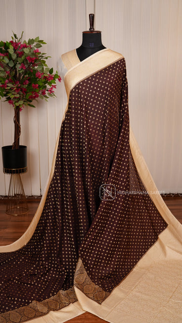Semi Crepe Georgette Saree With Zari Butta And Mango Motif Zari Contrast Border