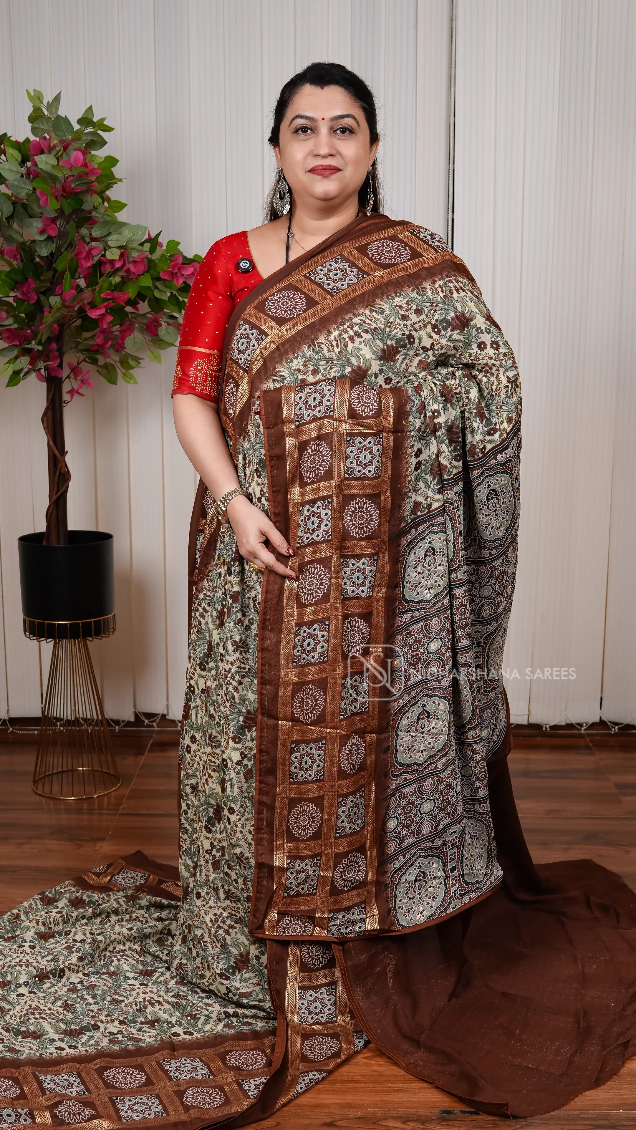 Semi Georgette Saree With Foil Print And Gharchola Pattern Borders