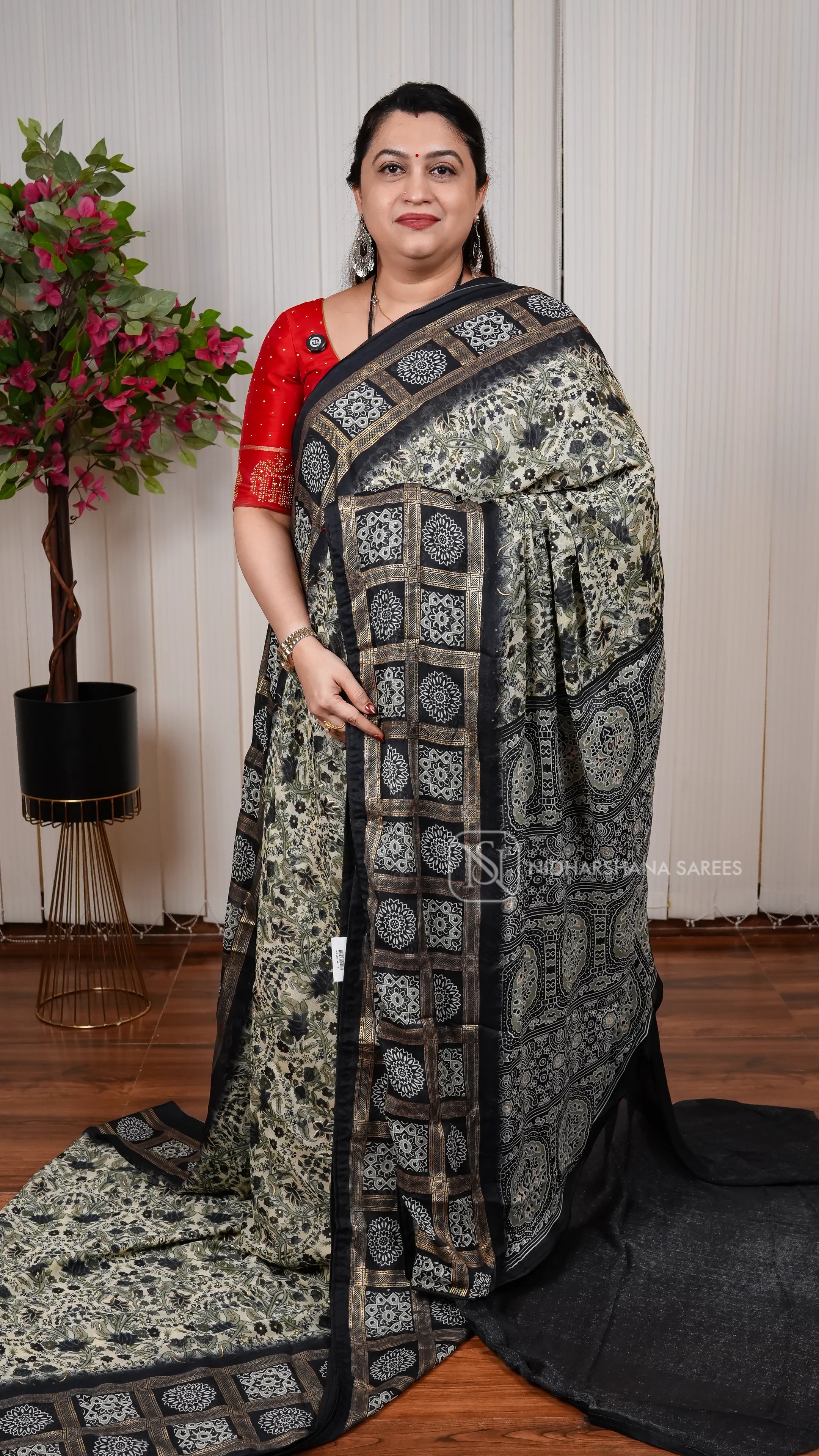 Semi Georgette Saree With Foil Print And Gharchola Pattern Borders