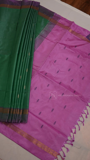 Handloom Banana Pith Saree With Dual Shade Concept And Contrast Pallu