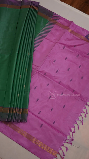 Handloom Banana Pith Saree With Dual Shade Concept And Contrast Pallu