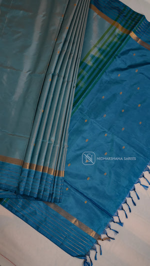 Handloom Banana Pith Saree With Dual Shade Concept And Contrast Pallu