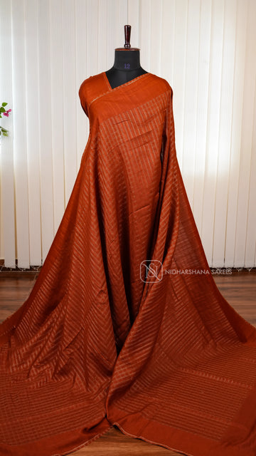 Semi Raw Silk Saree With Traditional Zari Checks Concept