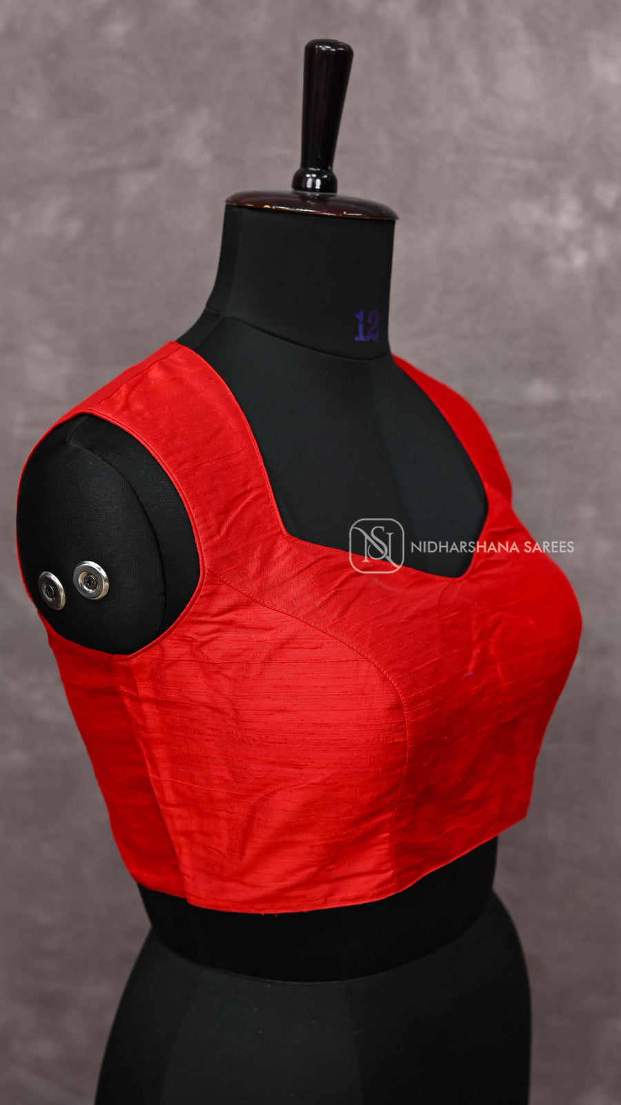 Sleeveless Readymade Blouse
