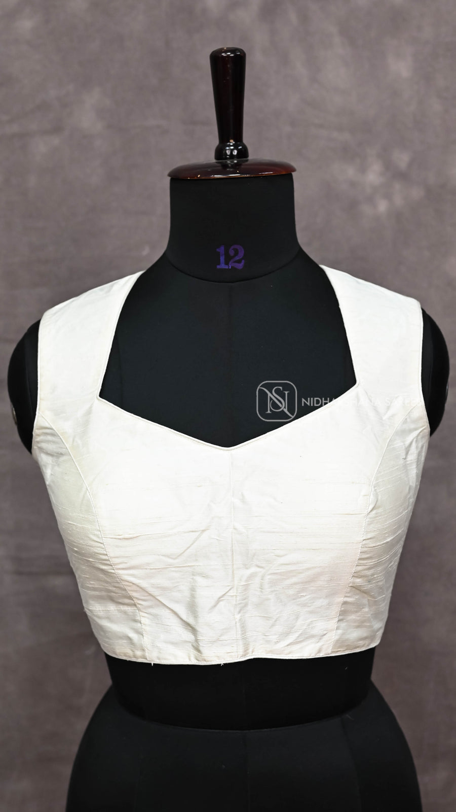 Sleeveless Readymade Blouse