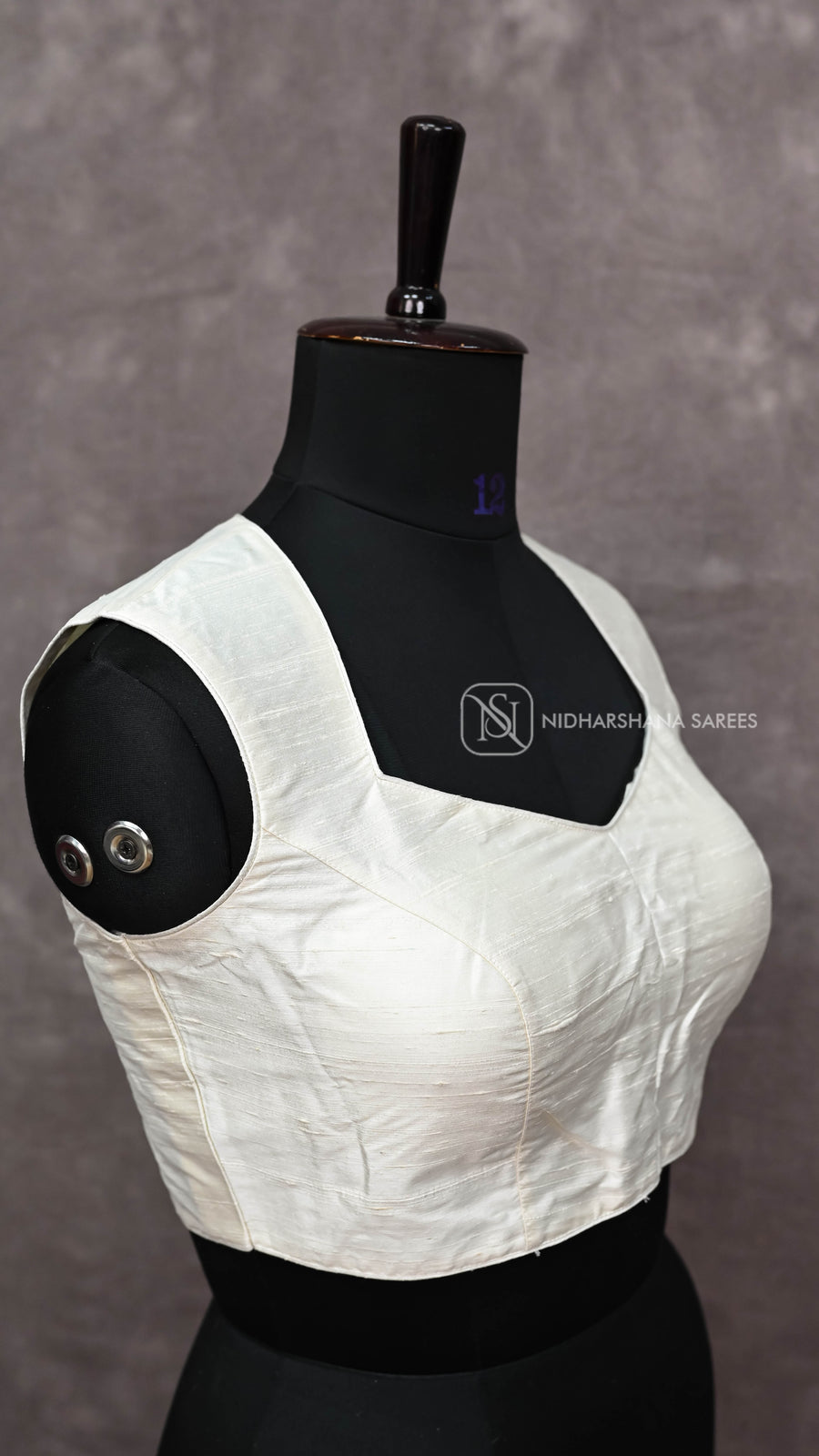 Sleeveless Readymade Blouse