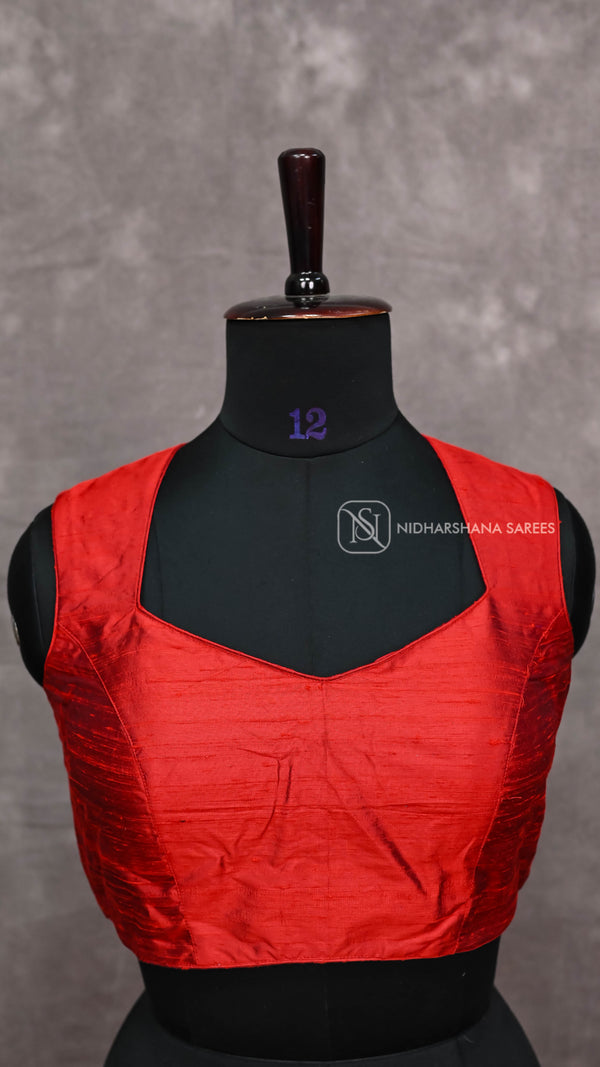 Sleeveless Readymade Blouse