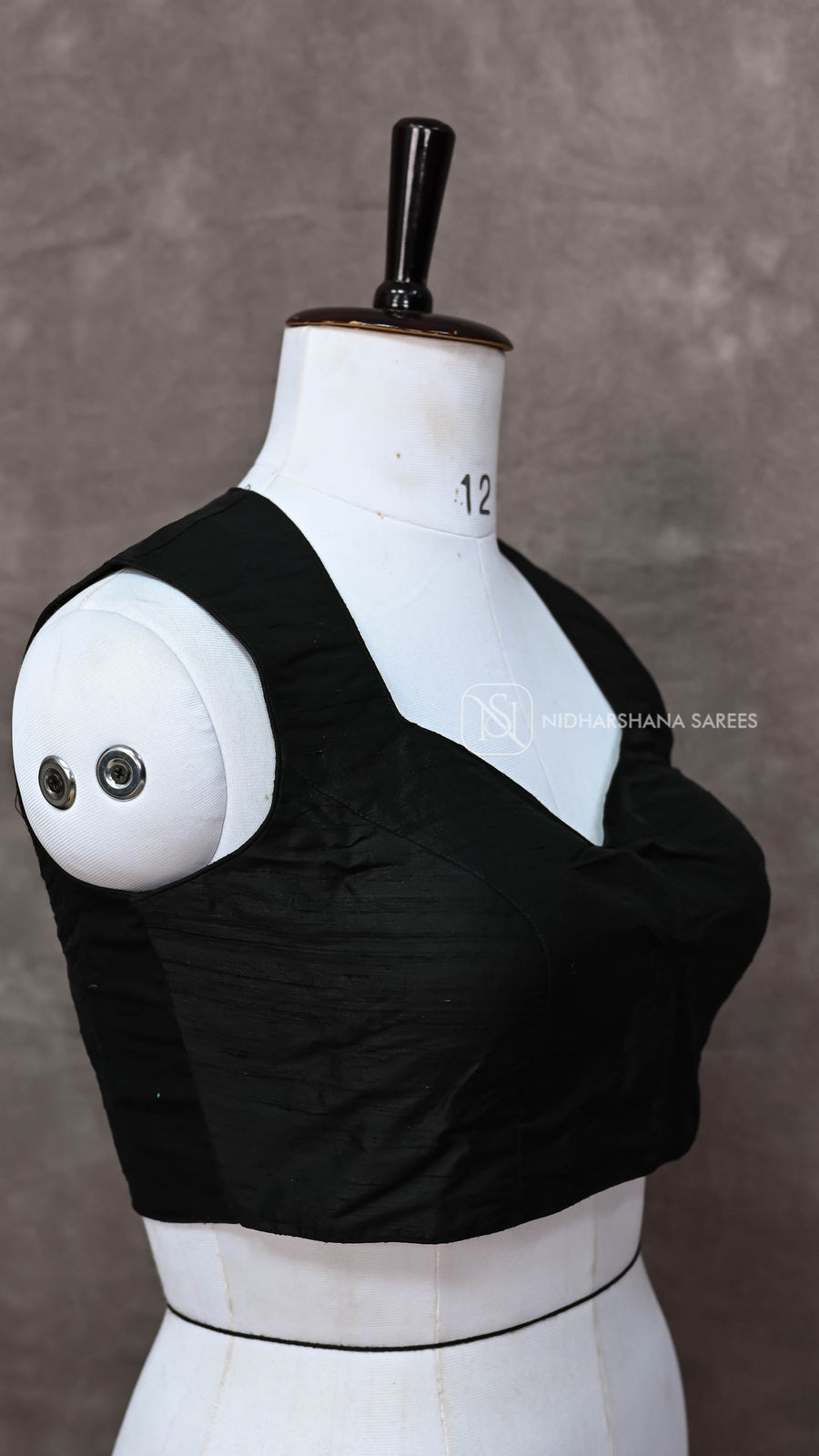 Sleeveless Readymade Blouse