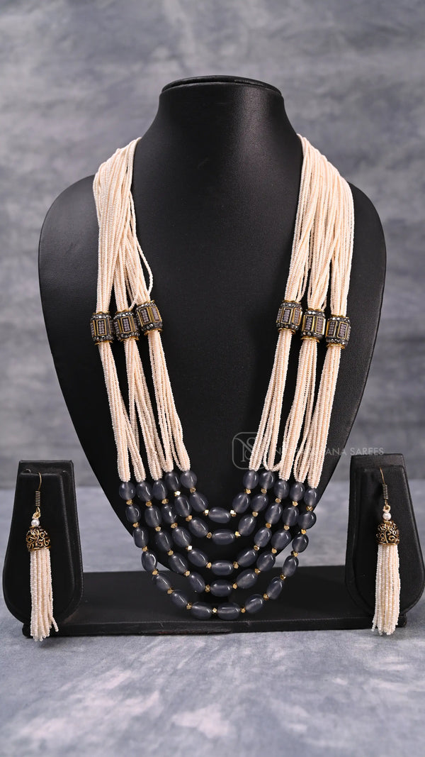 Traditional Multi-Strand Pearl and Emerald Beaded Jewelry Set