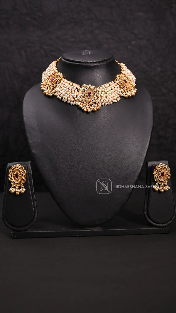 Elegant Gold Pearl Choker Necklace