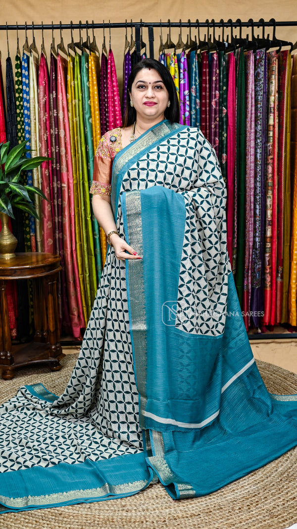 Semi Georgette With Zari Border