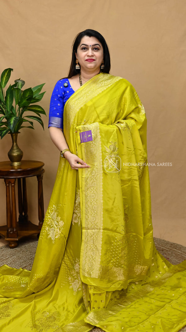 Premium Crepe Silk With Zari Border And Floral Zari Weaving Concept