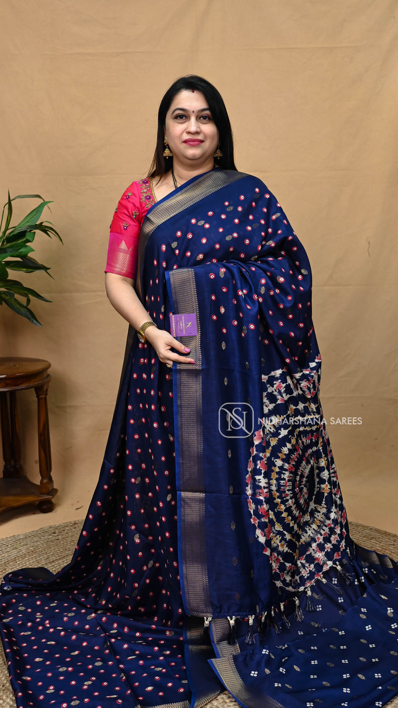 Semi Dola With Zari Butta And Zari Border