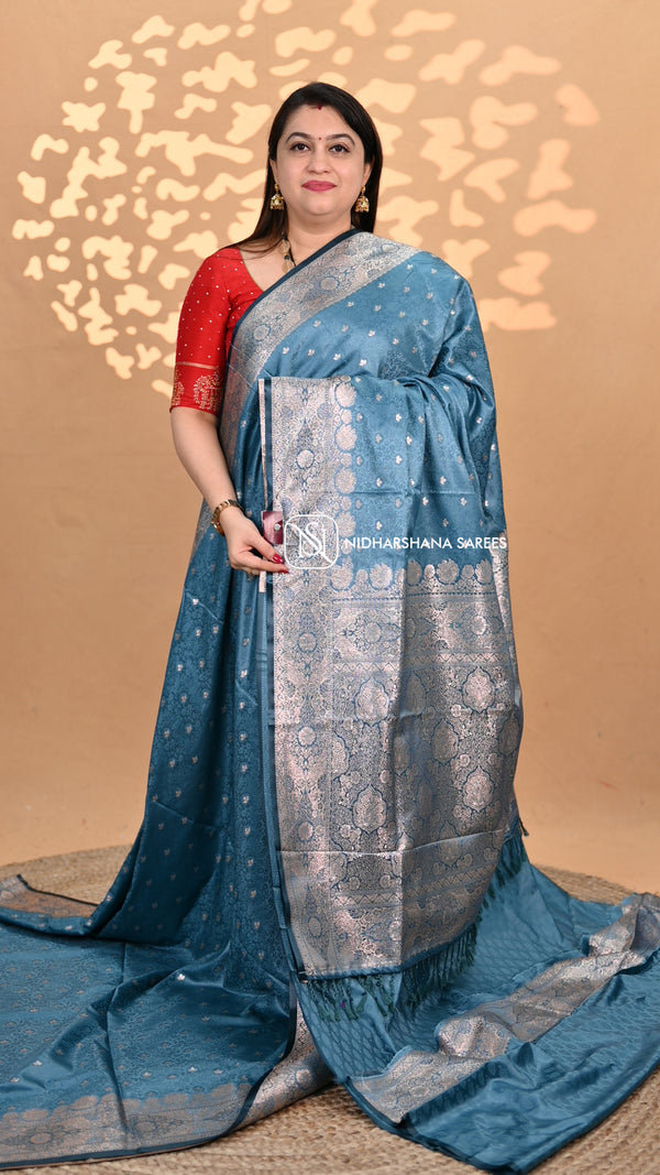 Semi Kathan Silk With Floral Zari Weaving