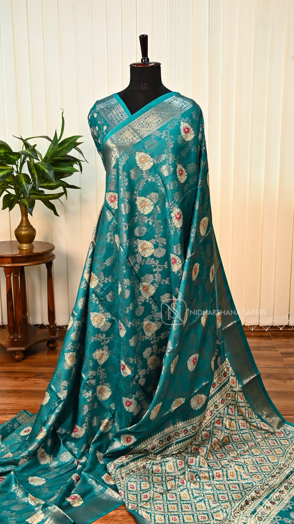Semi Dola With Floral Digital Print Butta And Zari Border