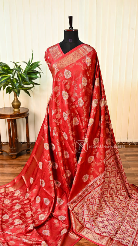 Semi Dola With Floral Digital Print Butta And Zari Border