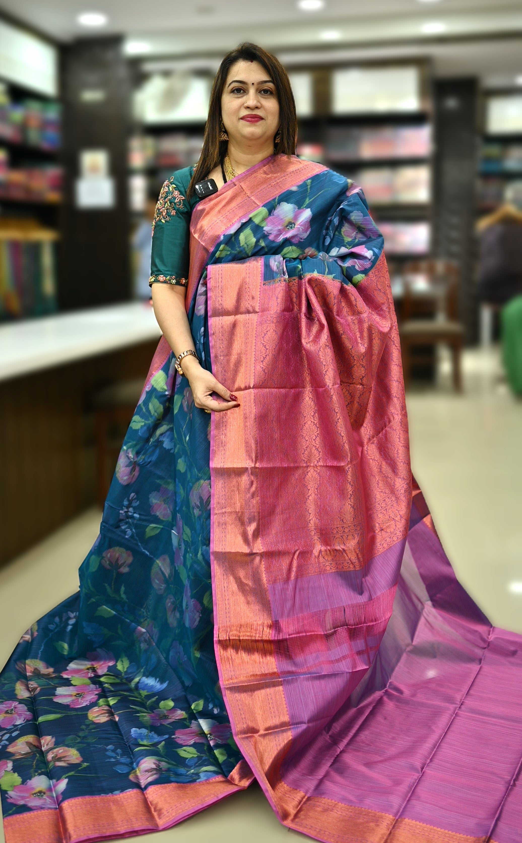 Sarees (साड़ी) - Buy Sari Collection Online in India | Karagiri