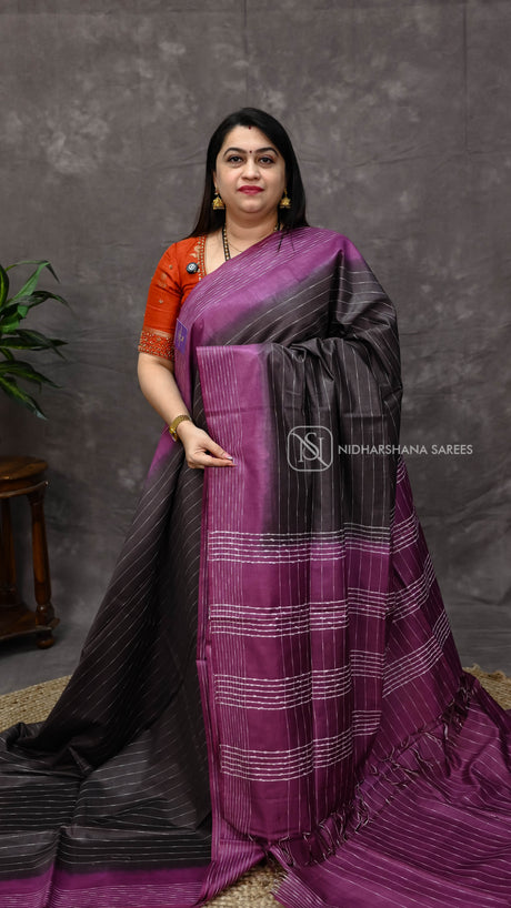 Art Linen Saree With Thread Woven Concept