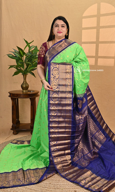 Semi Gadwal With Floral Zari Butta And Floral Zari Weaving Border
