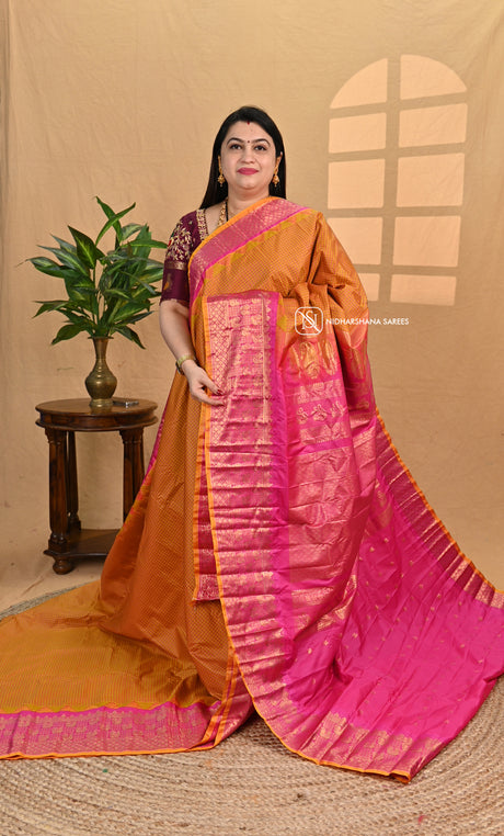 Semi Gadwal With Mini Checks And Contrast Zari Weaving Border